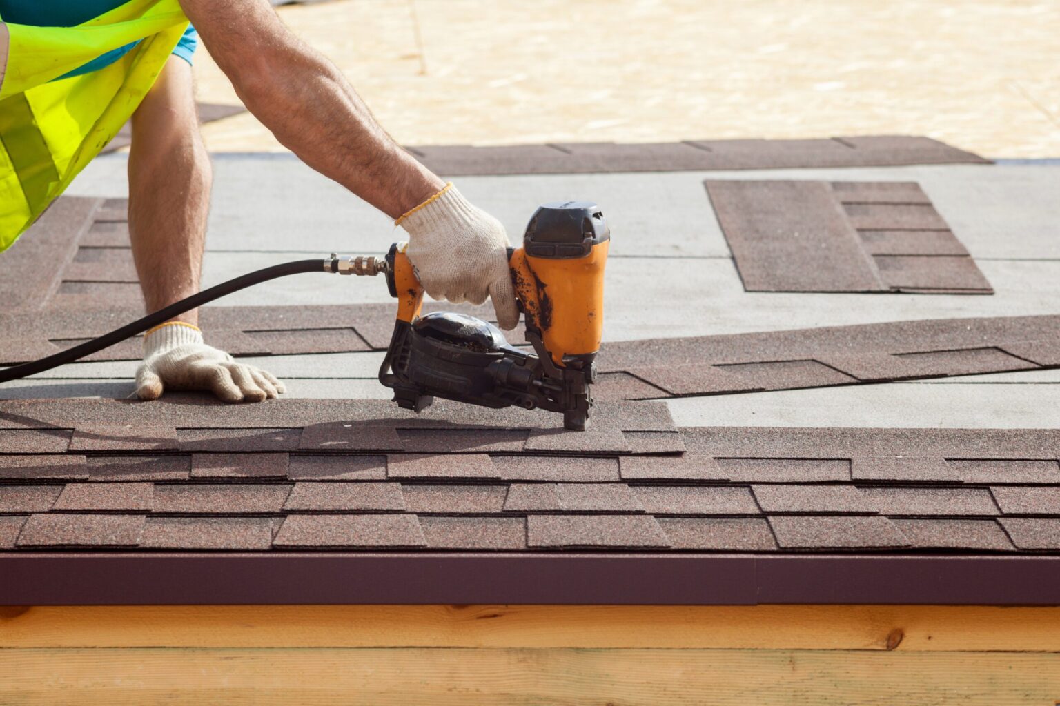 🏠 Shingle Roofing in Phoenix AZ | Brown Roofing